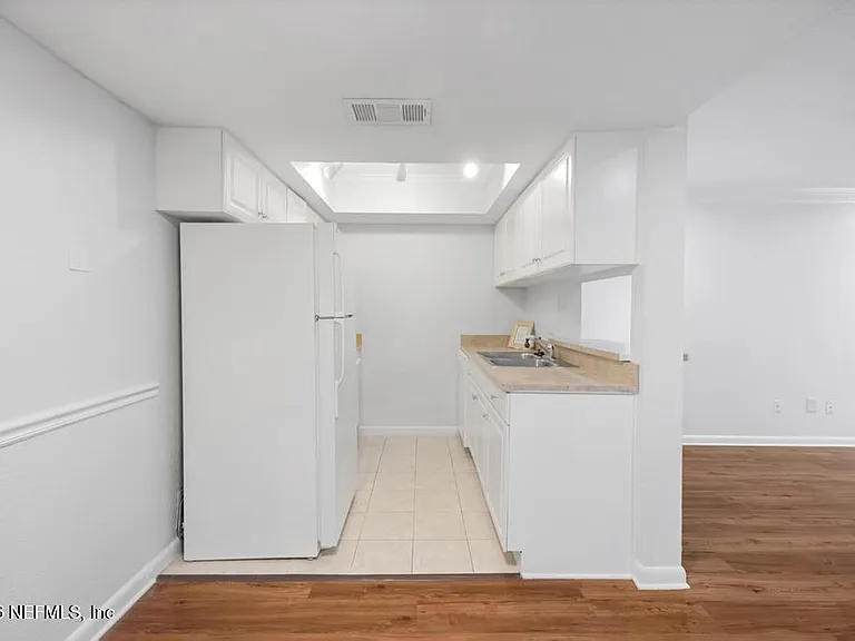 100 Fairway Park Blvd #802 — Photo 9