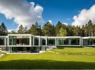 19 Wheatley Dr #21, Lenox, MA 01240