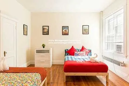 3 bed, $5,100 — Photo 4