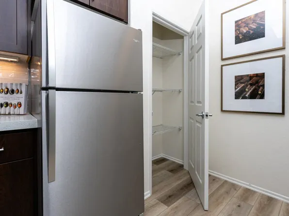 Camino Real Apartments, 7951 Etiwanda Ave APT 16106, Rancho Cucamonga, CA 91739