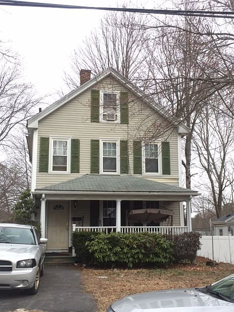 2nd image of 13 Thompson St
