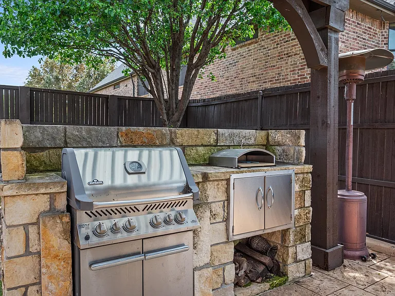 10941 Yorkshire Ln — Photo 46