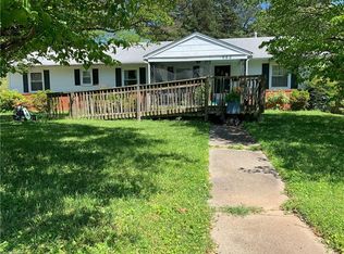 989 Hutton St, Winston Salem, NC 27101