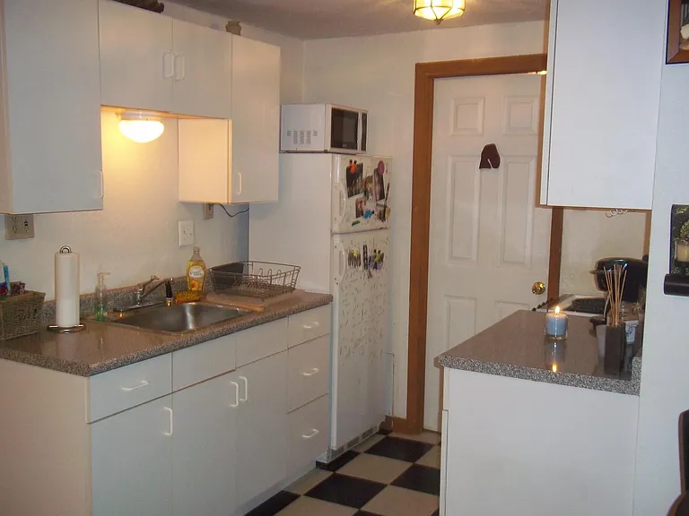 1625 Wallace St #3F — Photo 5