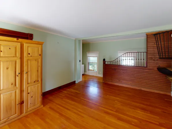 31 Elm St #4, Lebanon, NH 03766