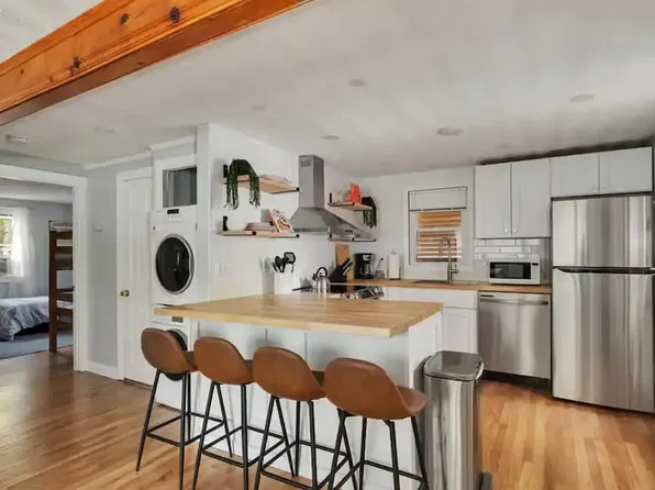 22 Howes Rd, South Yarmouth, MA 02664