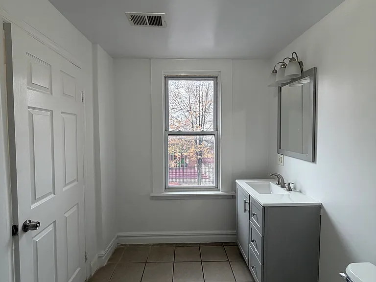 58 S 13th St #2 — Photo 10
