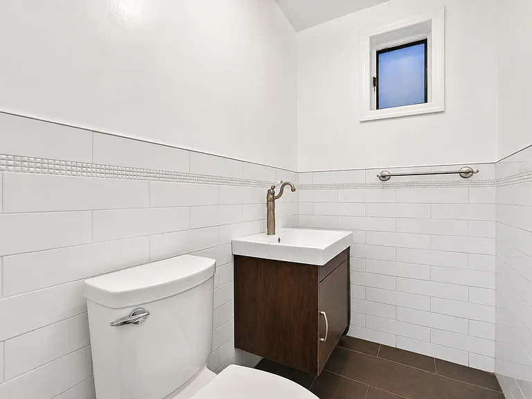 108 Withers St #1 — Photo 5