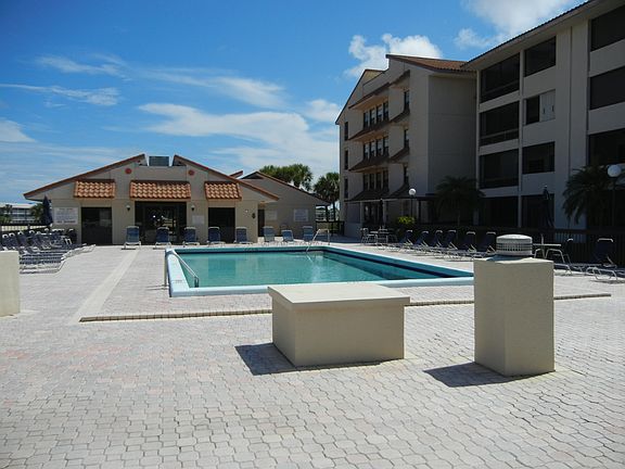 4th image of 1036 Us Highway 1 APT 118