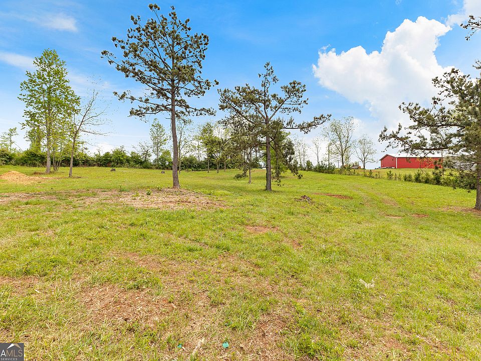 2nd image of 10 Belk Rd