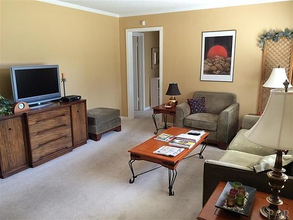 5th image of 101 Clematis St