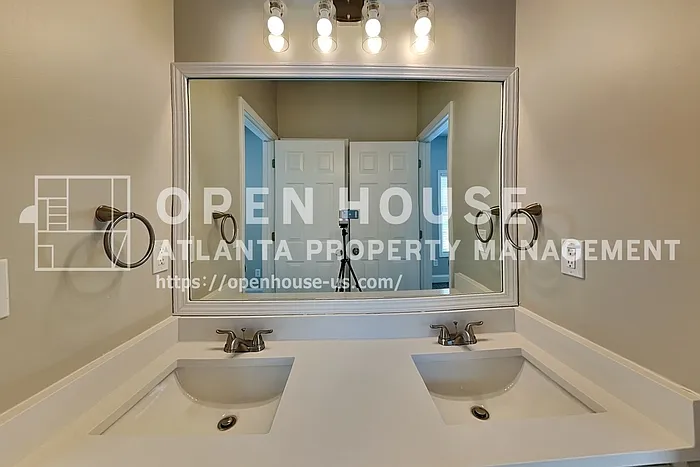 3761 Carmen Ct SW — Photo 20