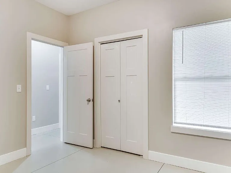 8124 E 34th Ct S — Photo 16