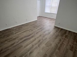 3430 Pinewalk Dr N APT 636, Pompano Beach, FL 33063