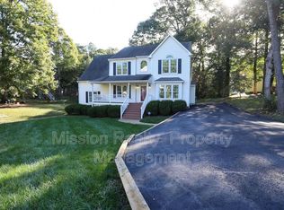 6402 Willow Landing Way, Chester, VA 23831