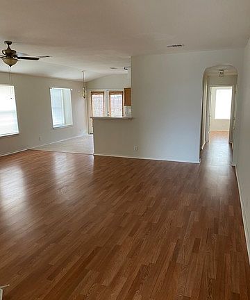 5th image of 7111 Mountain Brook Dr