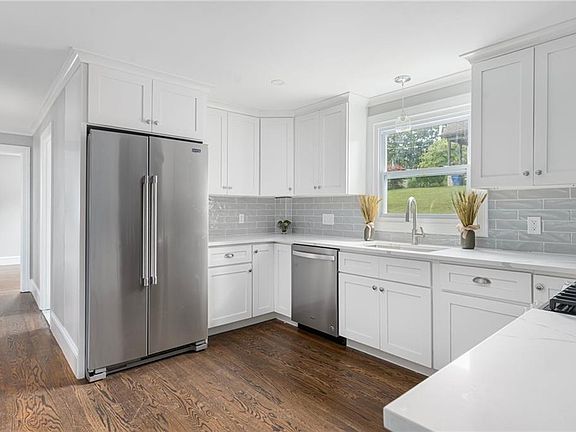 2nd image of 77 Rockwood Ave