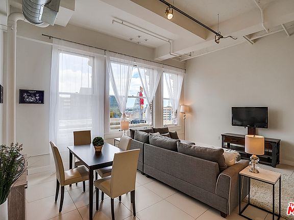 2nd image of 939 S Broadway APT 1002