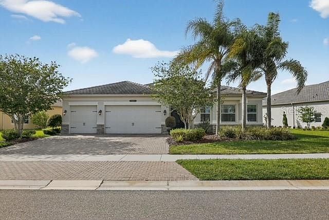 1st image of 2471 Coco Palm Cir