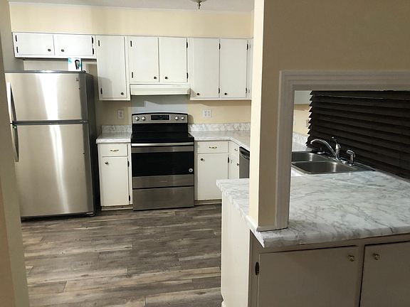 4th image of 3329 Whippoorwill Ln