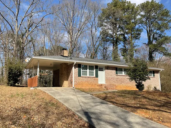 289 Diane Dr SE, Smyrna, GA 30082