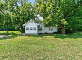 59479 Mayflower Rd, South Bend, IN 46619