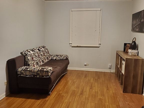 5th image of 328 Brierhill Dr