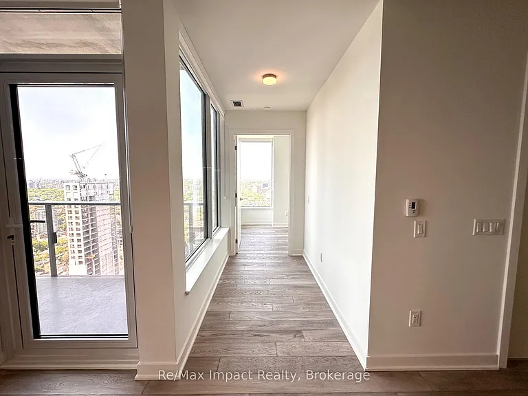 11 Yorkville Ave #4602 — Photo 18