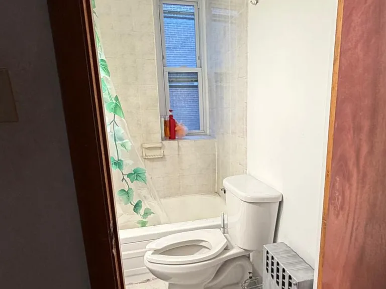 28 Orleans St #1A — Photo 4