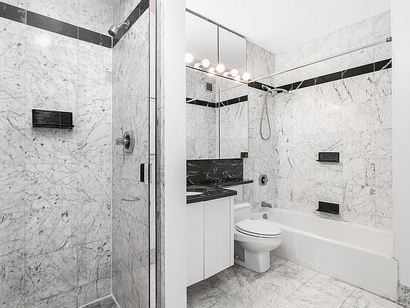 5th image of 62 W 62nd St APT 12D