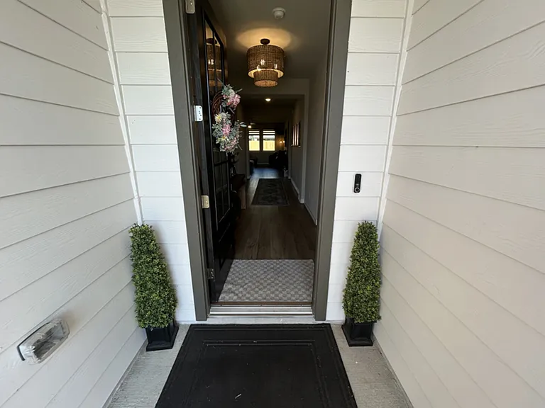 Golden Dust Dr — Photo 19