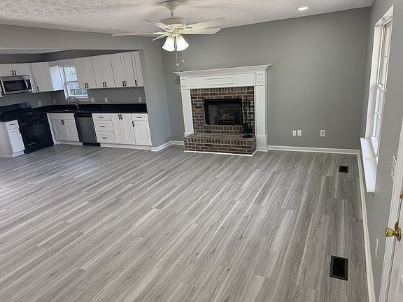 5th image of 2039 Sterling St