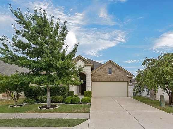 5th image of 2062 Livonia Dr