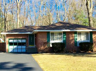 36 Acorn Ave, Clifton Park, NY