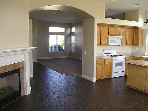 Kitchen/Family Rm