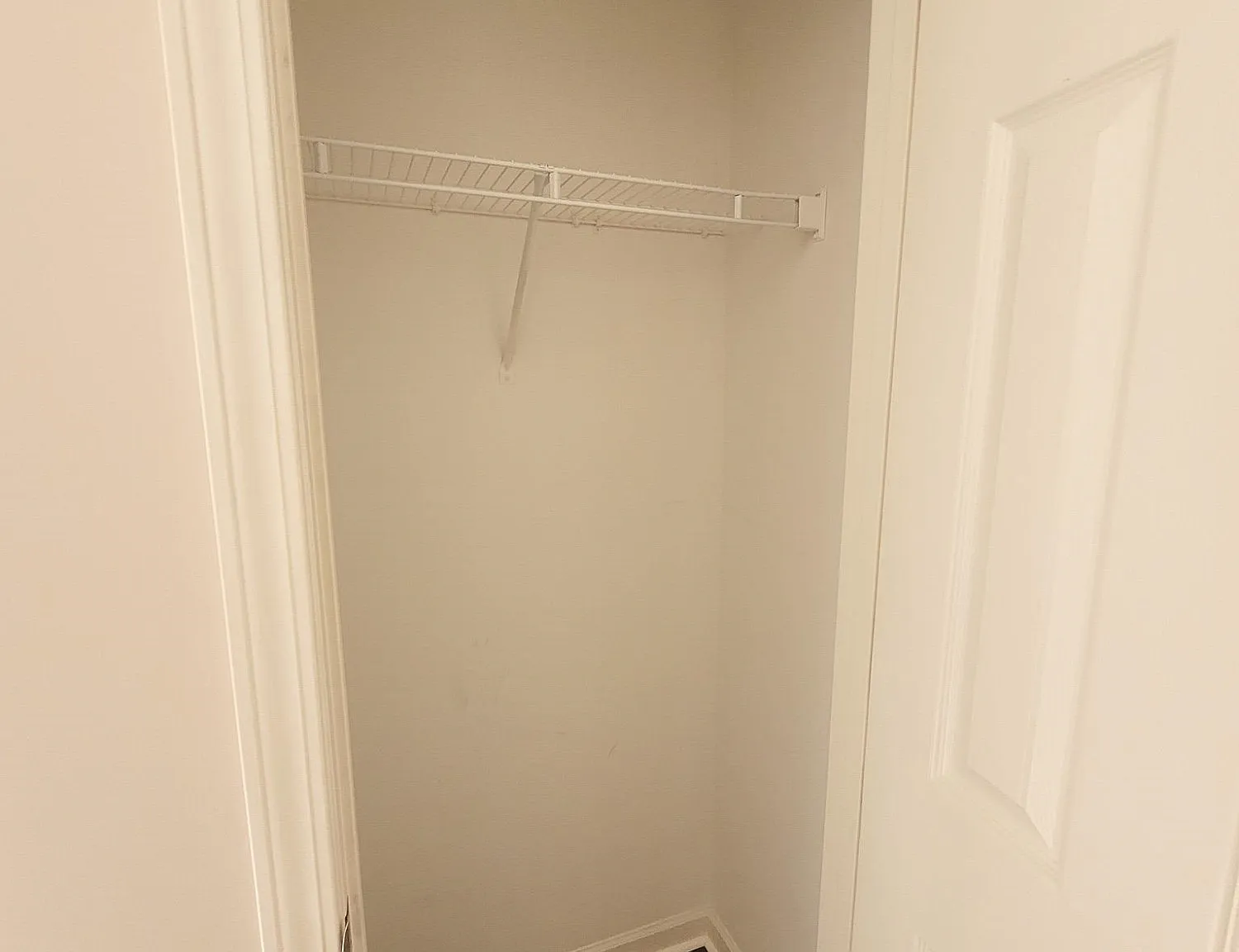 1 bed, 1.5 bath, $1,225 — Photo 3