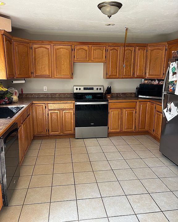 1st image of 109 N Westview Dr