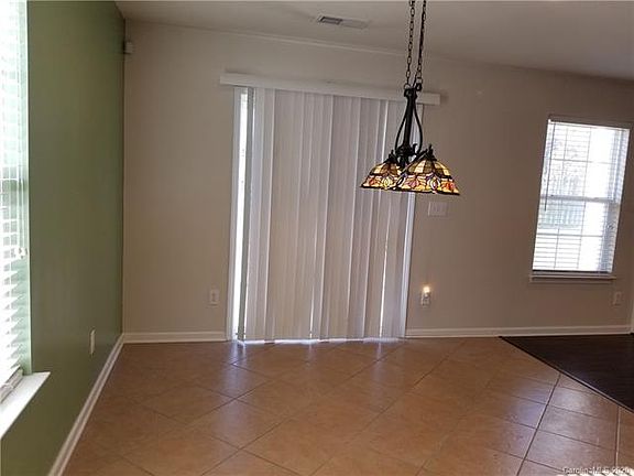 5th image of 10826 Mountain Springs Dr