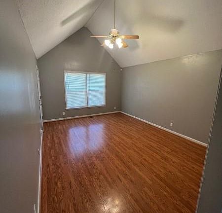 4th image of 300 Fitzgerald Dr