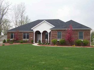 2615 E Muirfield Rd, Winona Lake, IN 46590