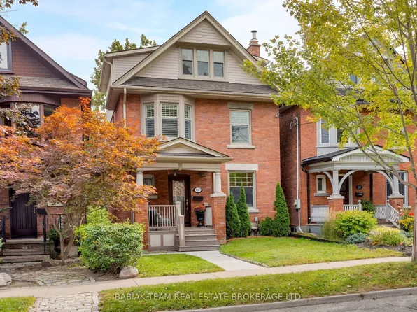 217 Humberside Ave, Toronto, ON M6P 1K9