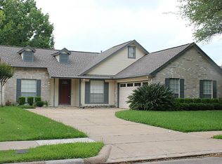 3811 Bartons Ln, Sugar Land, TX 77479