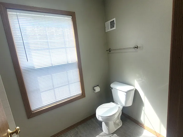 156 Castlewood Ct #156 — Photo 25