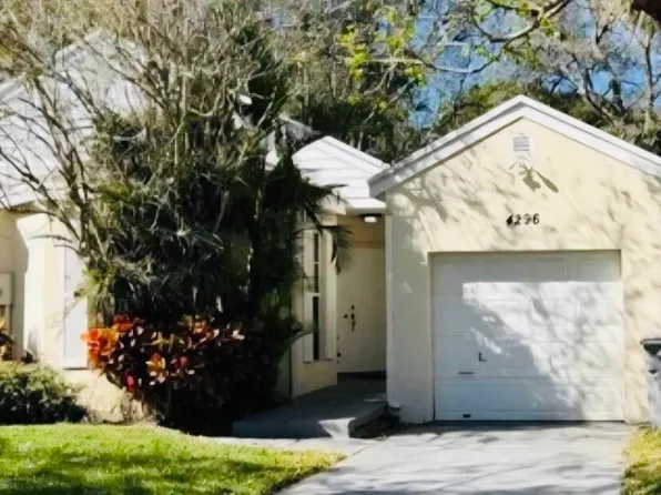 4296 Grovepark Ln, Boynton Beach, FL 33436
