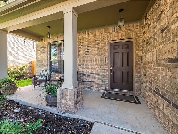4th image of 3305 Pine Needle Cir