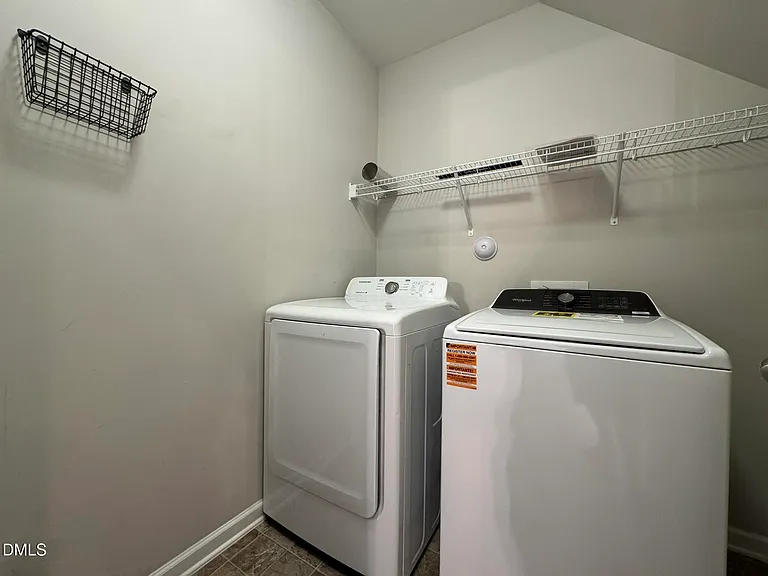202 Cypress Hill Ln — Photo 10