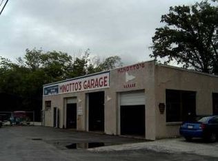 1520 Ben Franklin Hwy E, Douglassville, PA 19518