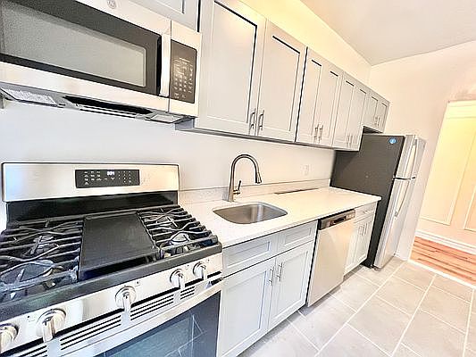 3rd image of 3737 88th St APT E9