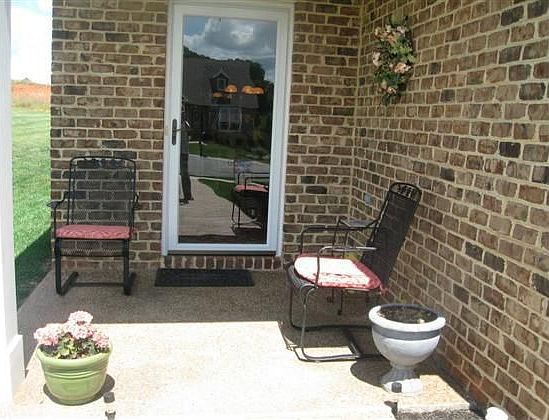 1st image of 1166 Helmsdale Dr