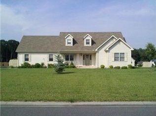 310 Memory Ln, Dover, DE 19901